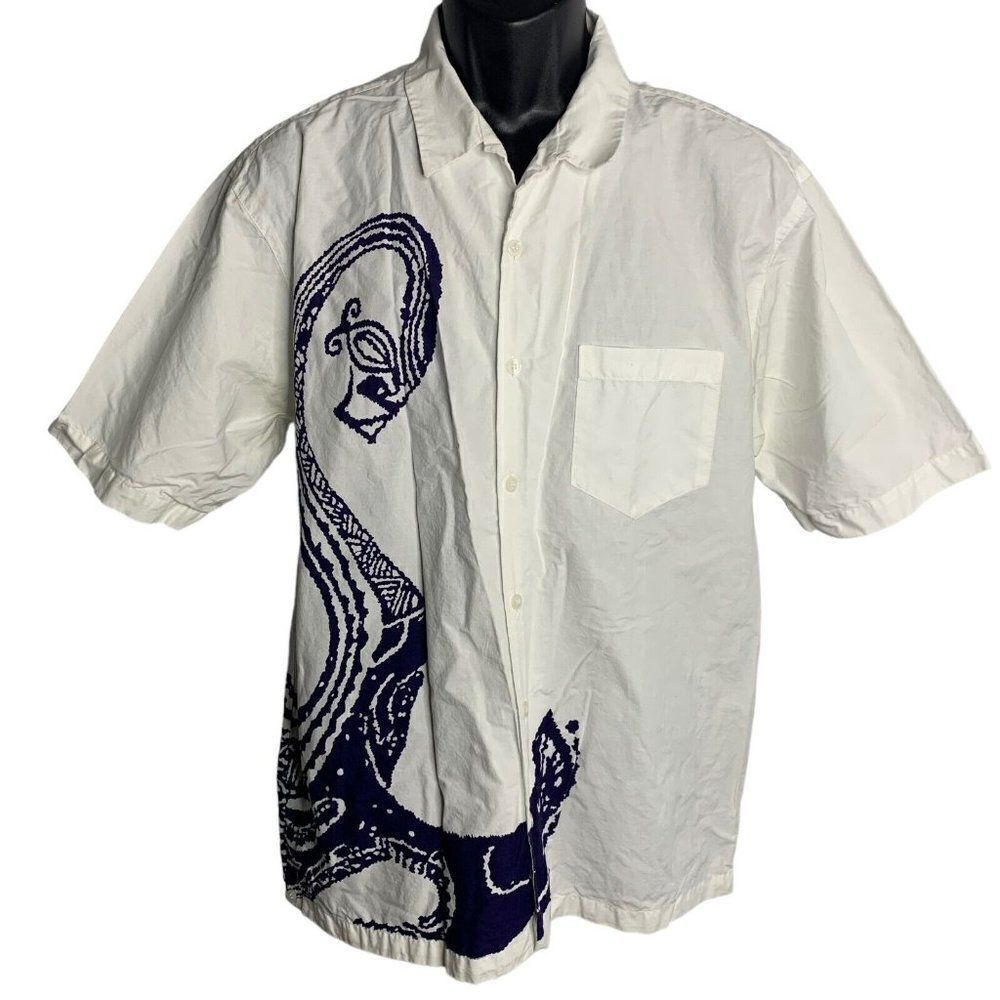 Club Med Button Up Camp Shirt L White Tribal Short Sleeve Chest Pocket Collar
